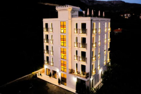 Hotel Plaza Lucice